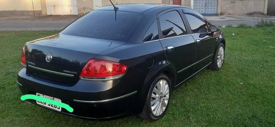 FIAT LINEA 1.9 MPI ABSOLUTE 16V FLEX 4P AUTOMATIZADO FIAT LINEA 1.9 MPI ABSOLUTE 16V FLEX 4P AUTOMATIZADO